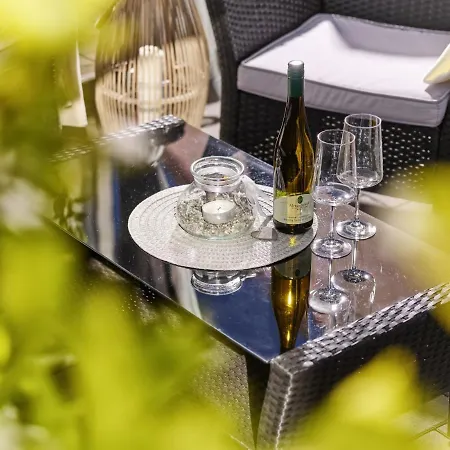 艾丽卡德霍富旅馆 雷温