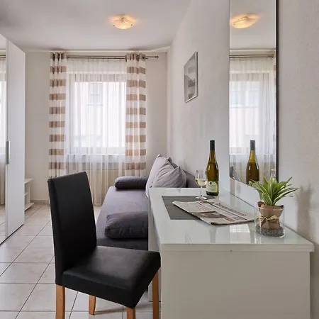 招待所 艾丽卡德霍富旅馆 4*